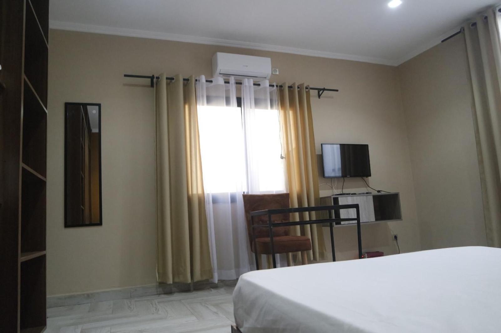Guest House Nohfy Antananarivo Buitenkant foto